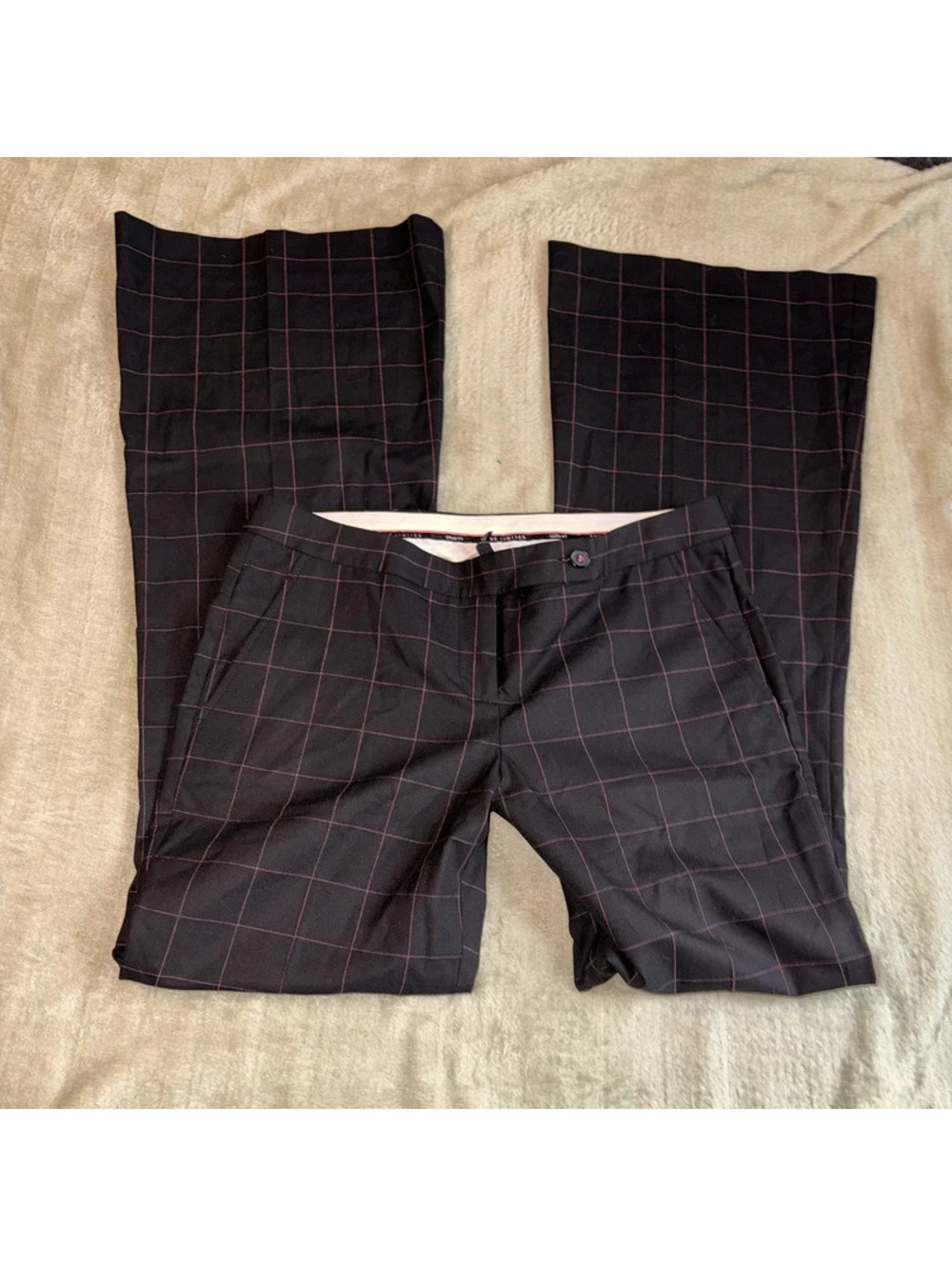 The Limited Y2K 2000’s black and pink plaid flared pants